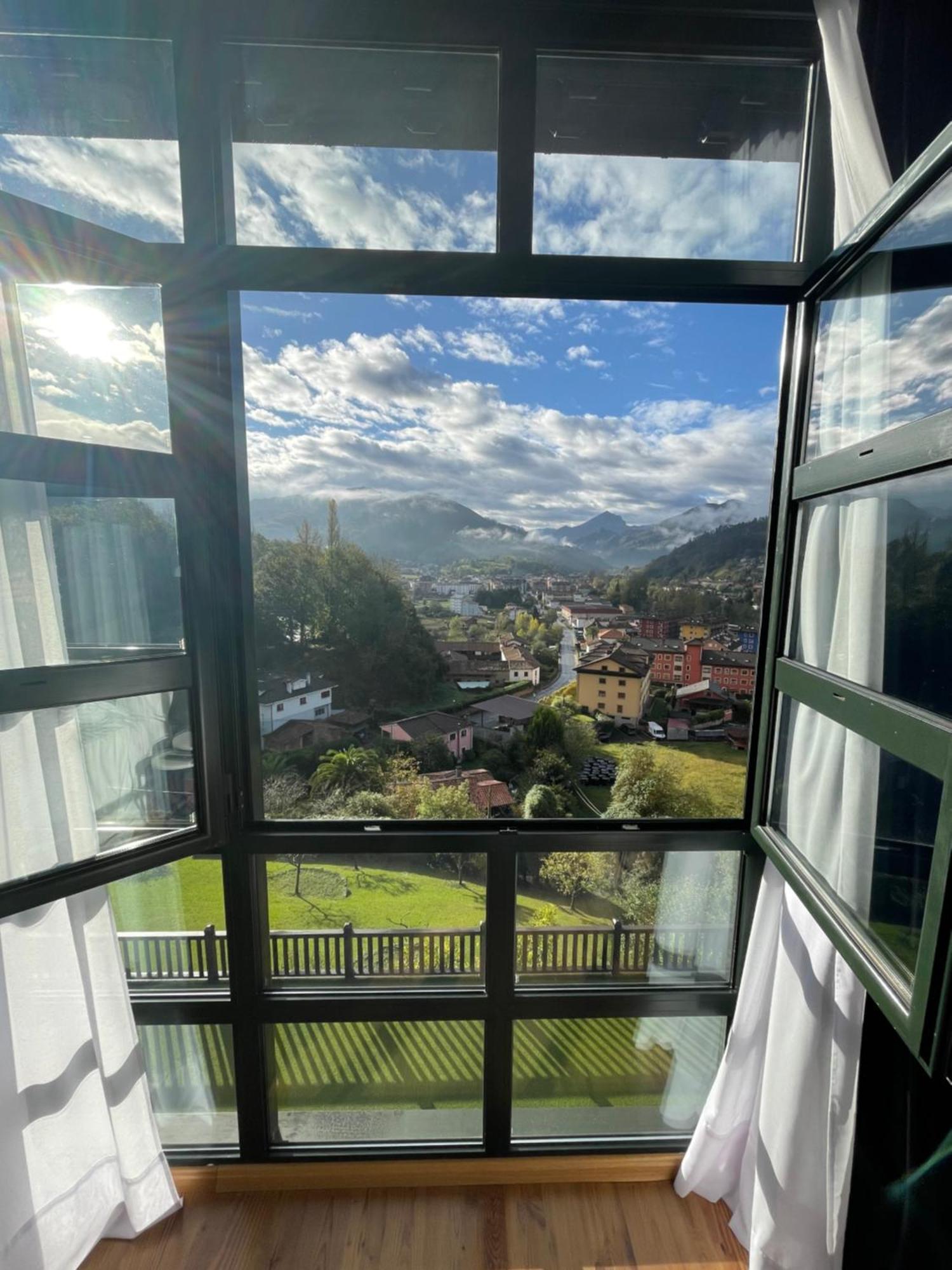 Hotel Mirador De La Cepada Onís Exteriör bild